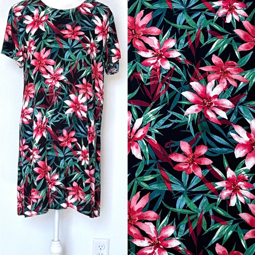 Size M Forever 21 Tropical Print Mini T Shirt Dress